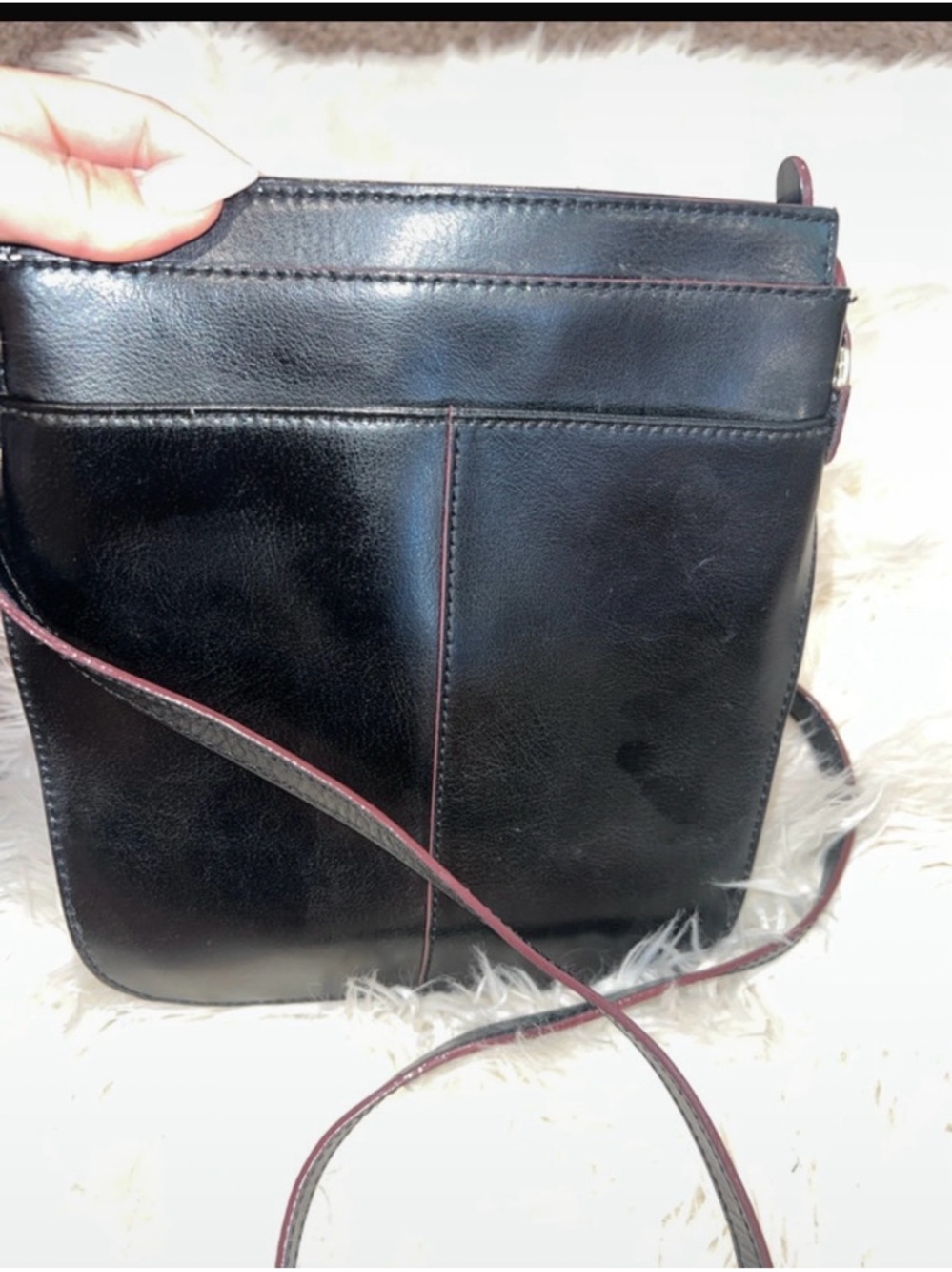ANTONIO MELANI Black Leather Crossbody with Gold Hardware - Picture 2 of 6